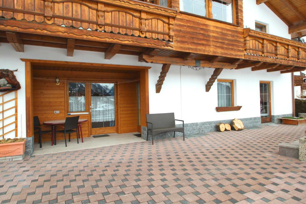 Ferienwohnung Tschiderer Ladis Bagian luar foto